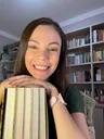 Foto do perfil de Profª Dra. Luana Vitoriano